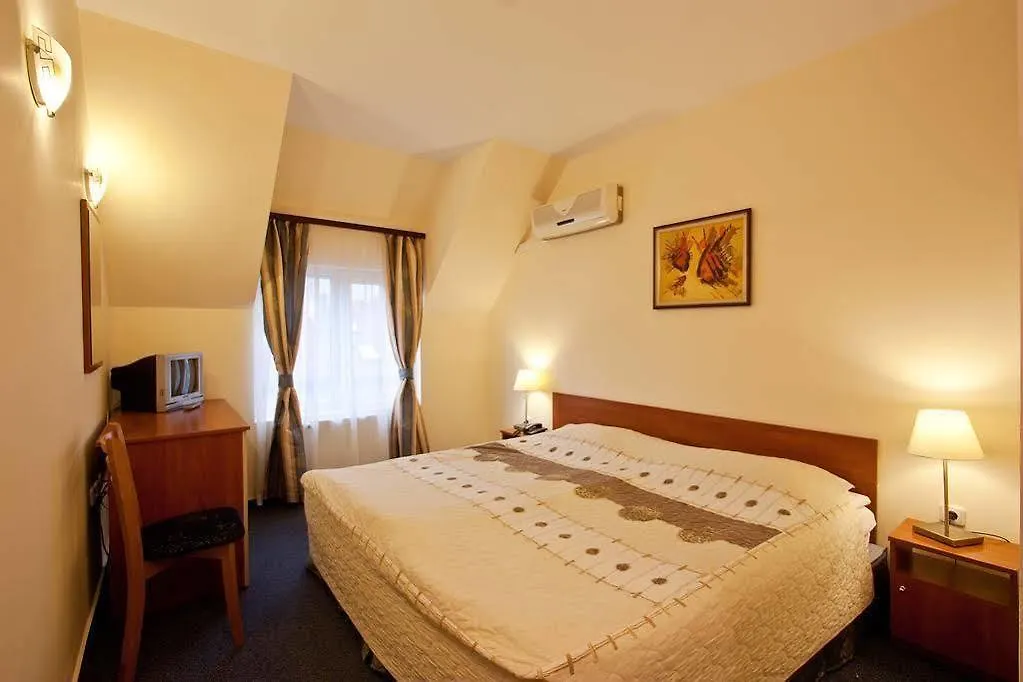 Hotel Cheap Sofia 0*,